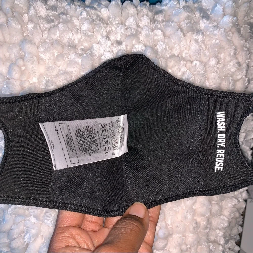 Unisex Adidas Face Cover 💙🖤🤍